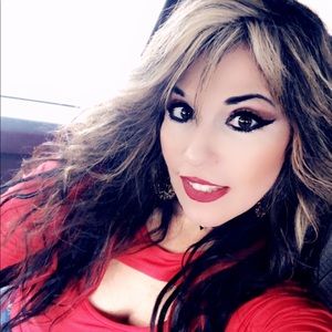 Meet your Posher, Lisa renee